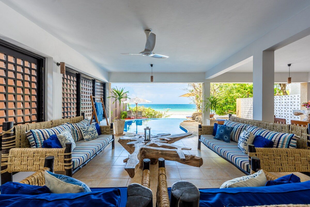 Tequila Sunrise Pool Cabana — photo 15