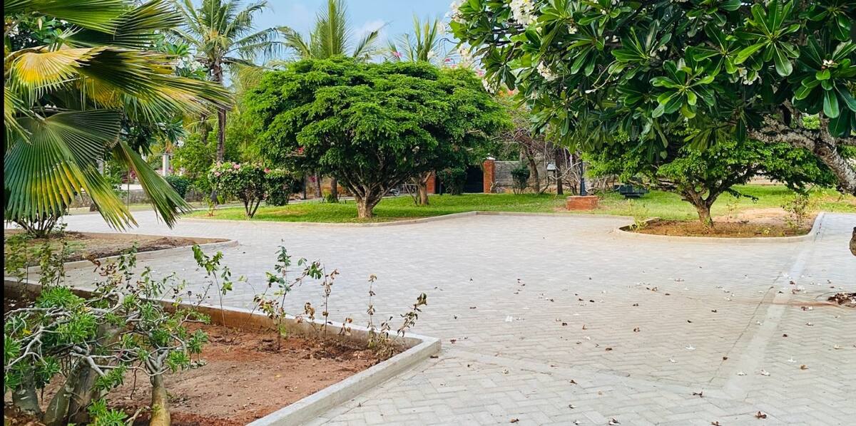 Villa Pranaa, Bofa Road — photo 40