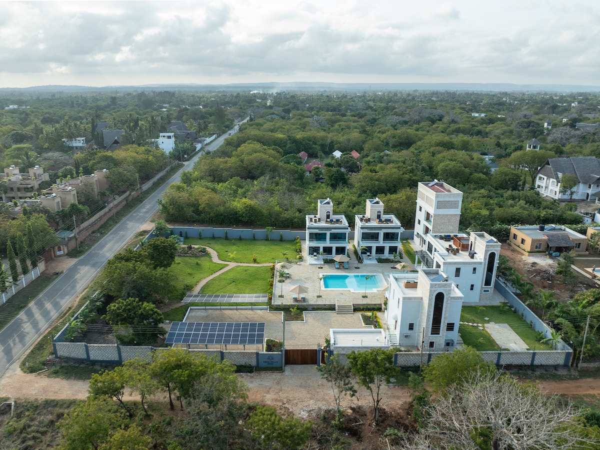Amkia Villas Diani – Neema — view 1
