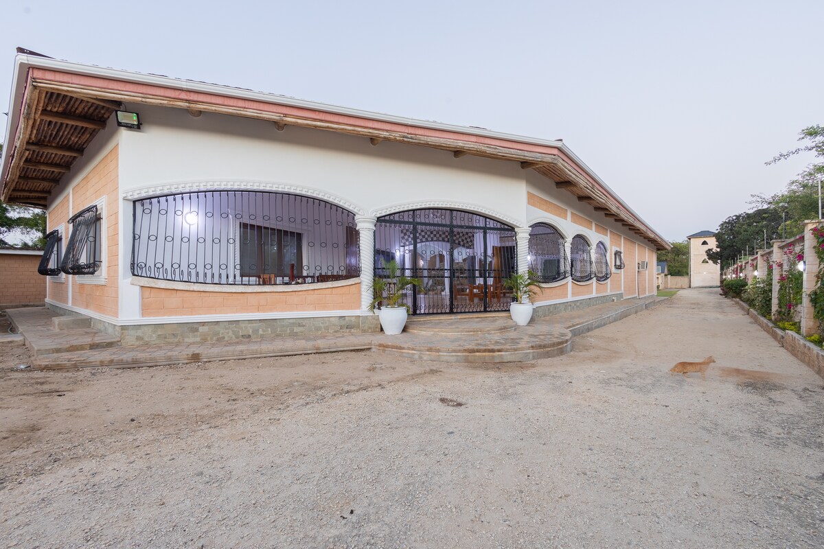 Diani Hilltop Villa, 5BR — photo 11