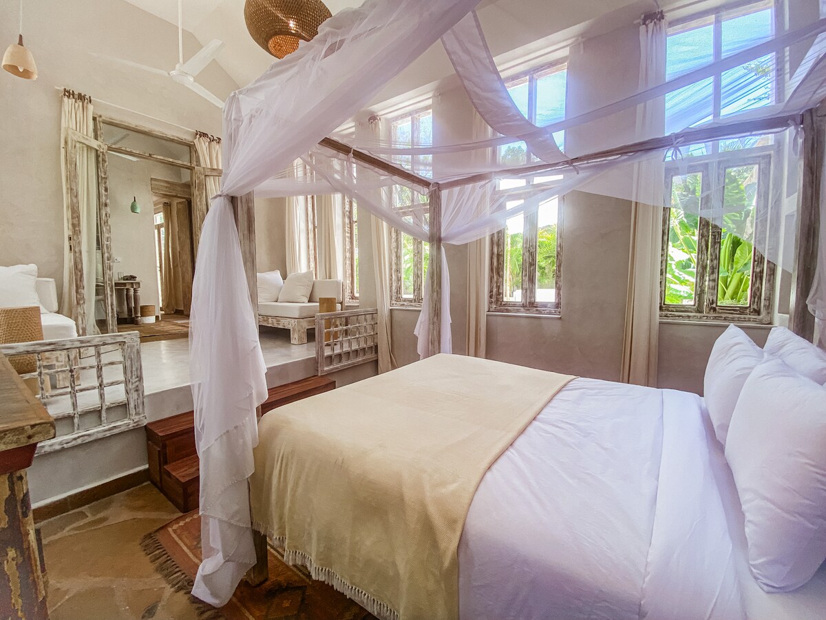 Poolside Garden Villa, 1BR — photo 19