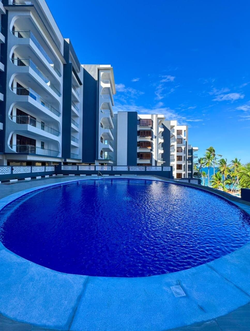 Beachfront Apartment, Nyali 3BR — photo 28