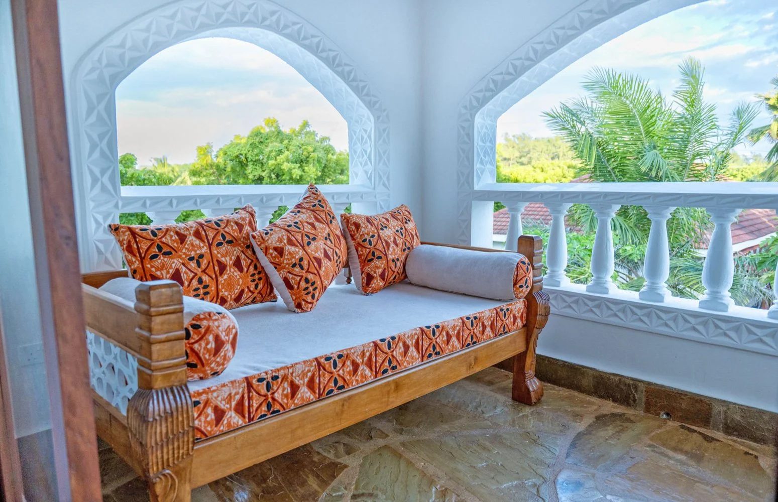 Denise House, 4BR with Cottage — photo 36
