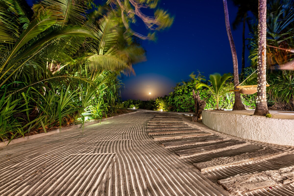Azhari Beach Villa — photo 37