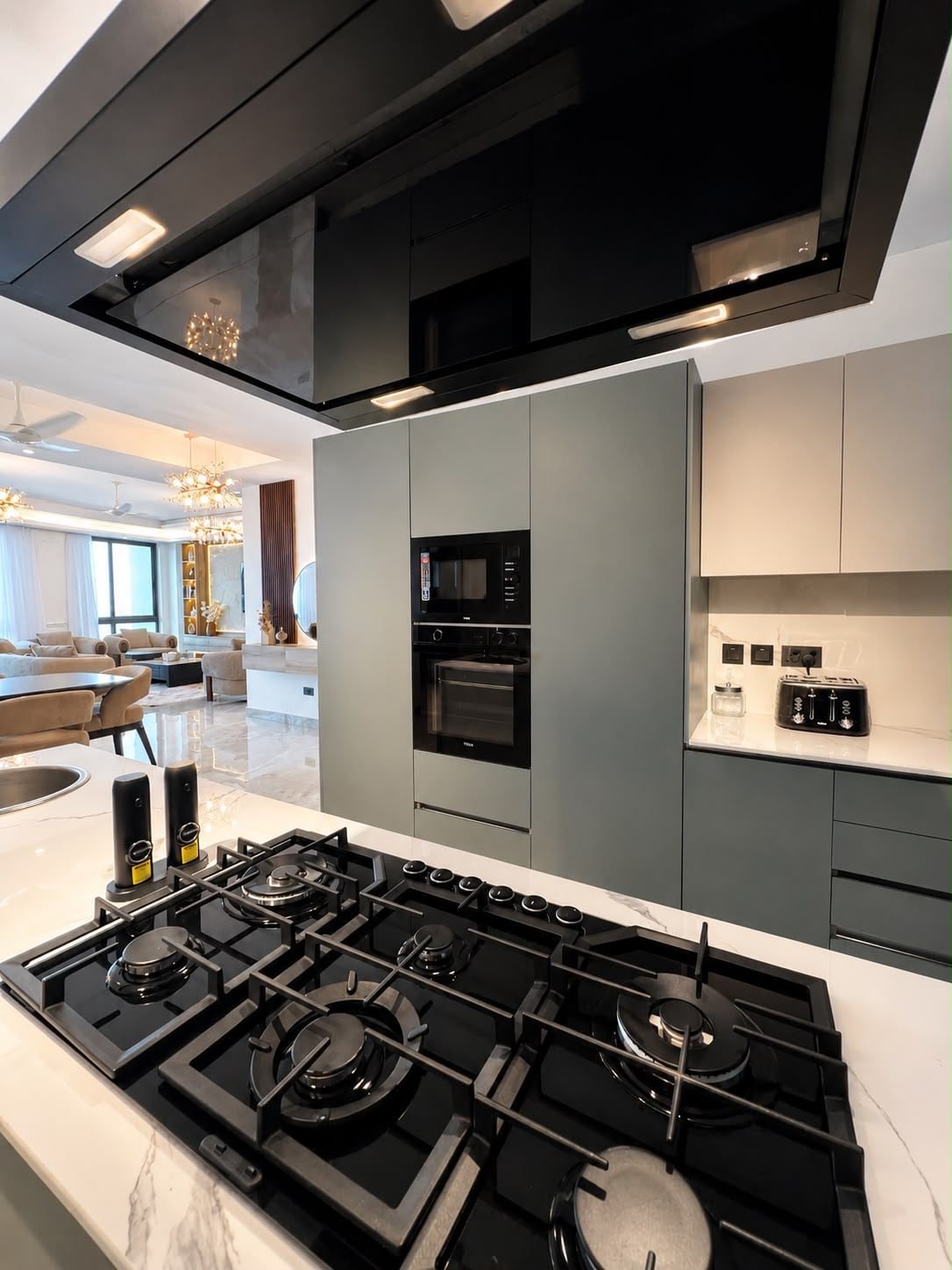 Luxury 3BR Beachfront Escape — photo 7