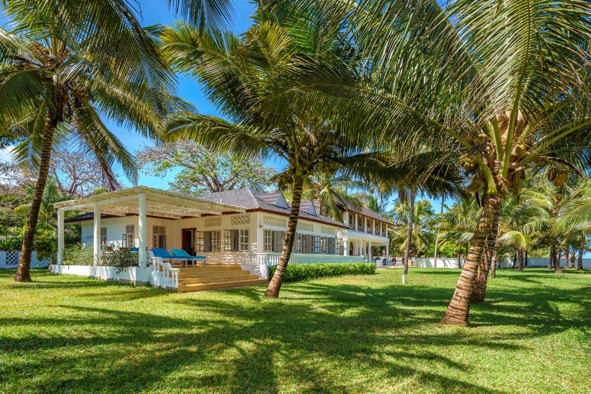 Diani White House - 2 Homes Together, 6BR — photo 57