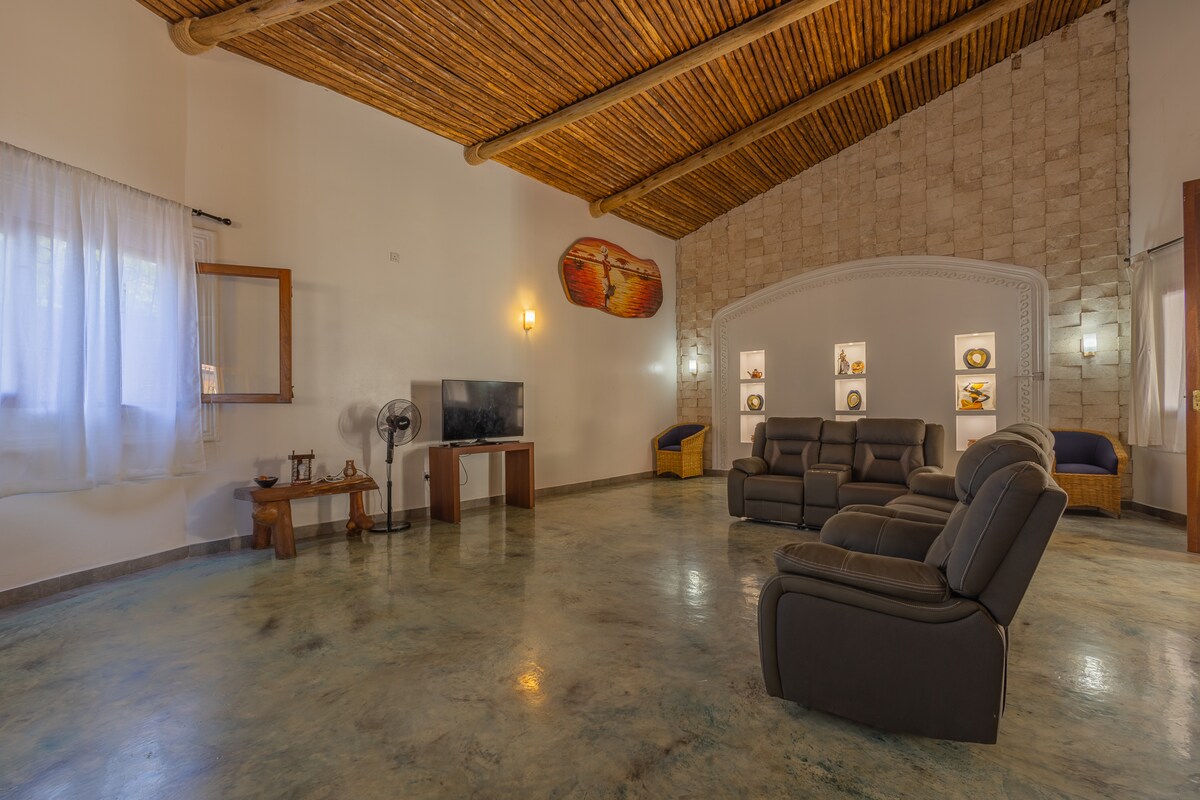 Diani Hilltop Villa, 5BR — photo 43