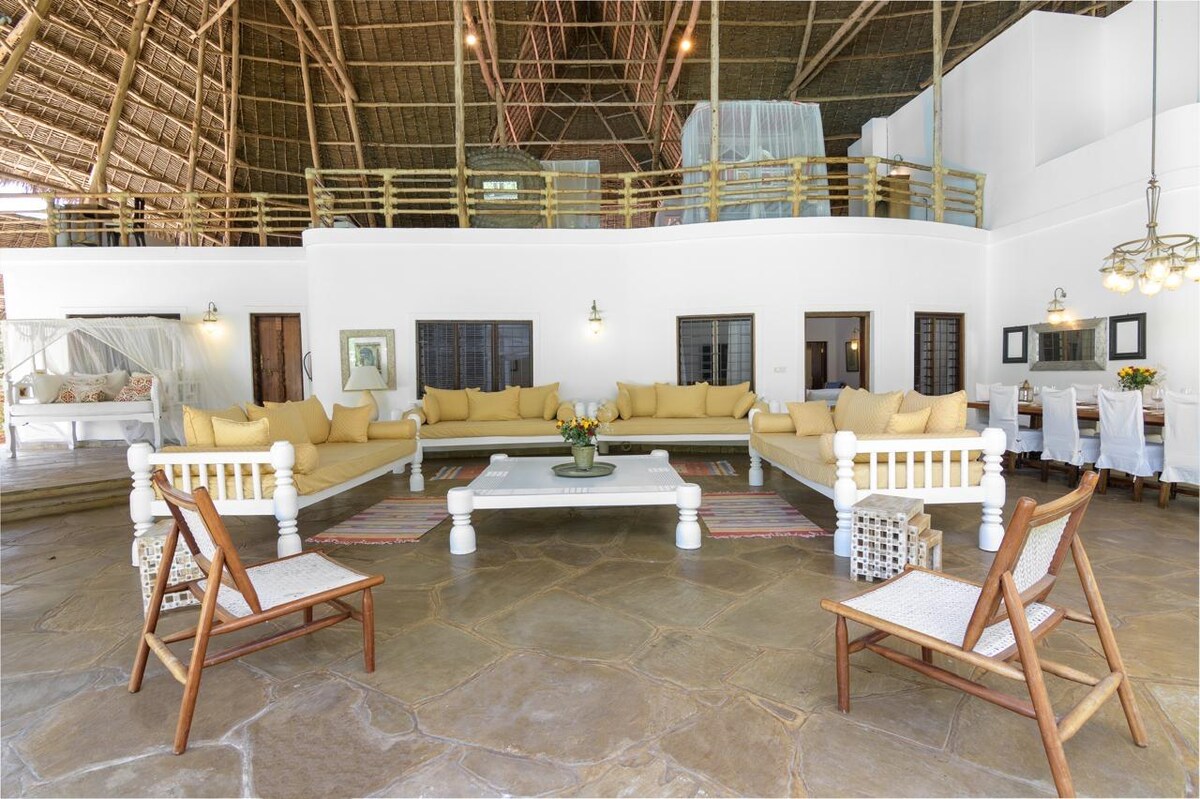 5BR Ensuite Villa With Pool — photo 9