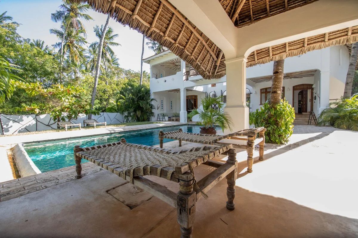 Ayana House, 4BR Mida Forest — photo 39