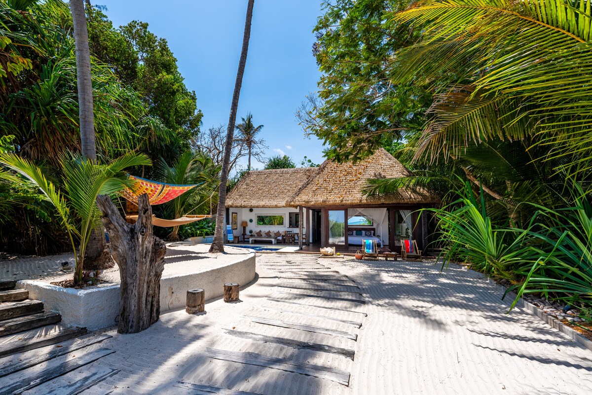 Azhari Beach Villa — photo 42