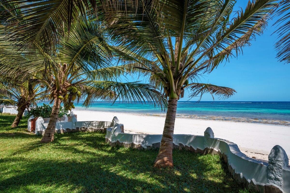 Diani White House - 2 Homes Together, 6BR — photo 41