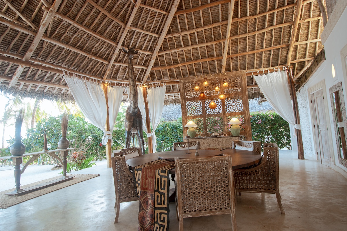 Nuru Villa — Beachfront — photo 5
