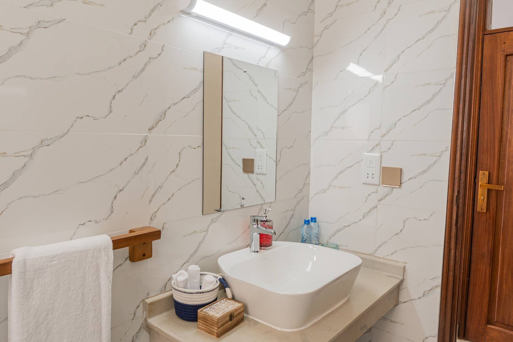 Ocean Villa Luxury 9BR Beachfront — photo 17