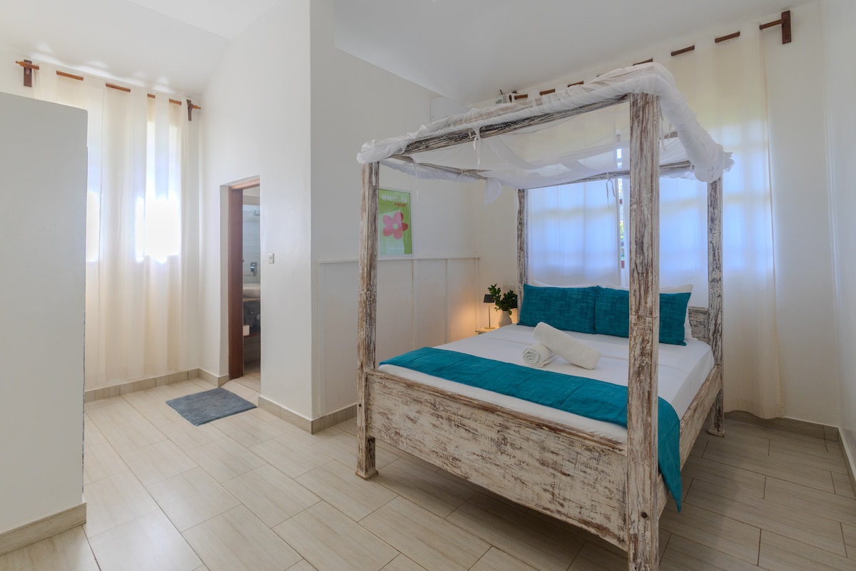 Sky Villa Luxury Pool Retreat, 8BR — photo 71