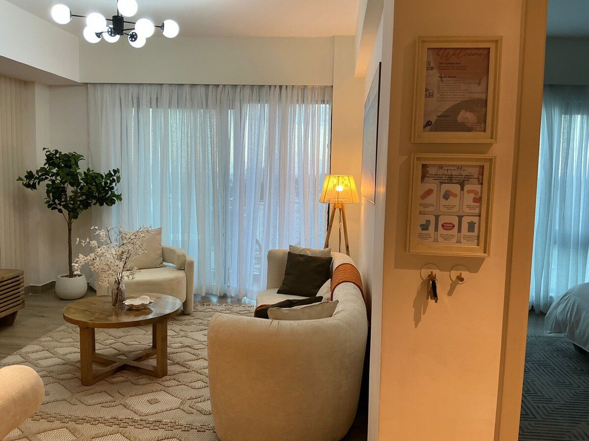 Sea View Apartment · 11th Floor — photo 10