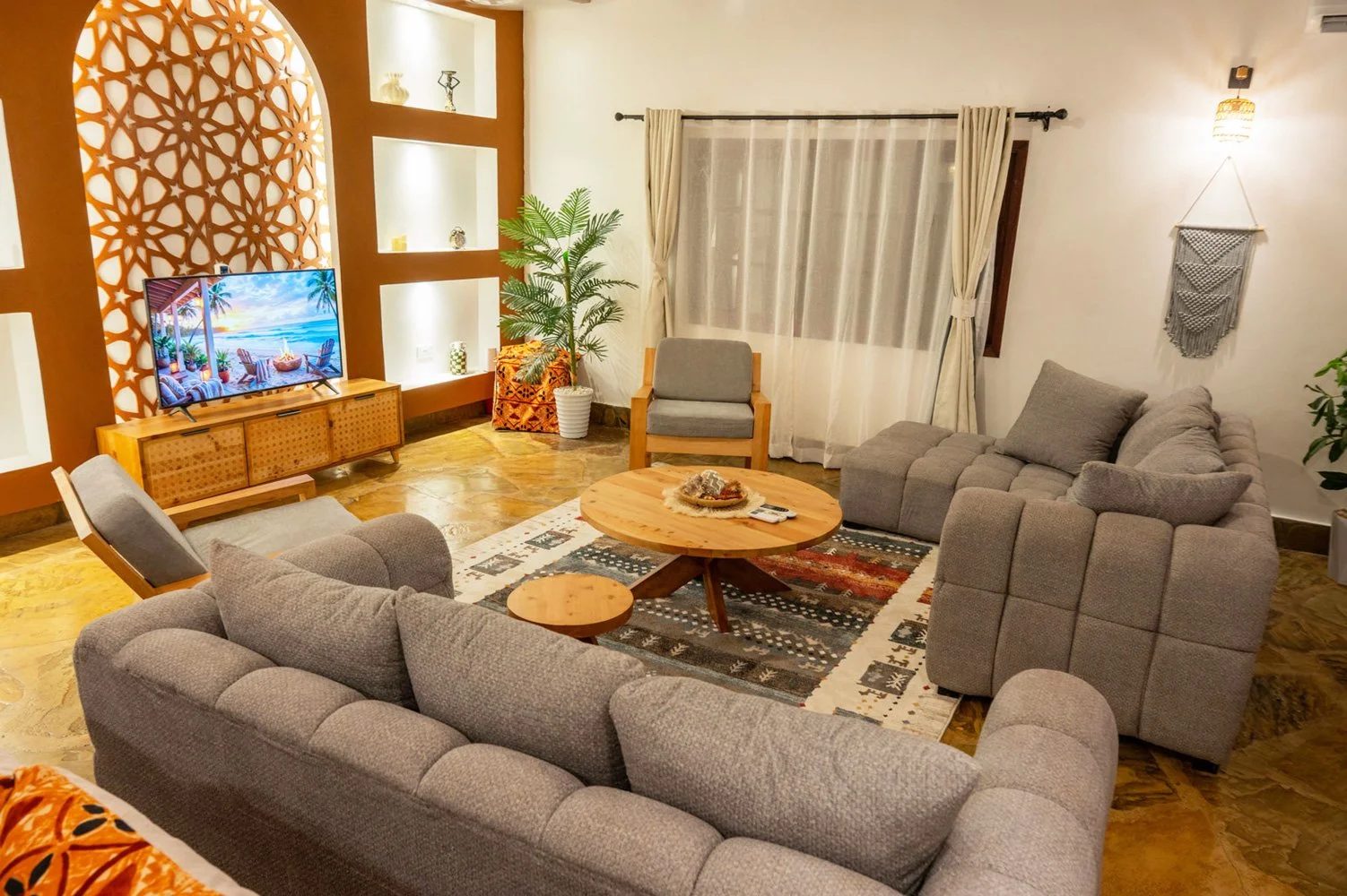 Denise House, 4BR with Cottage — photo 44