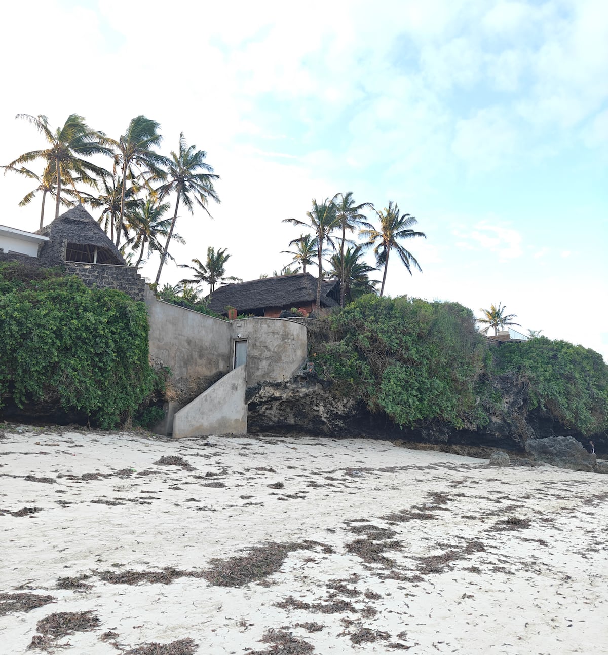 Villa Pranaa, Bofa Road — photo 12