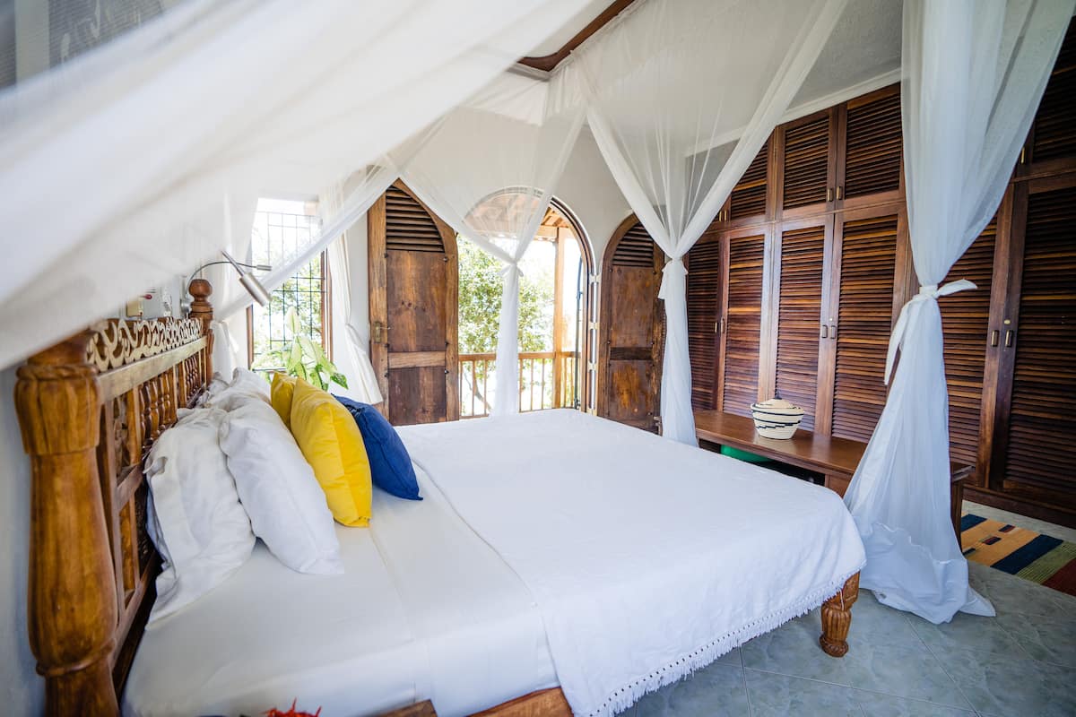 Fumbeni House, 4BR — view 3