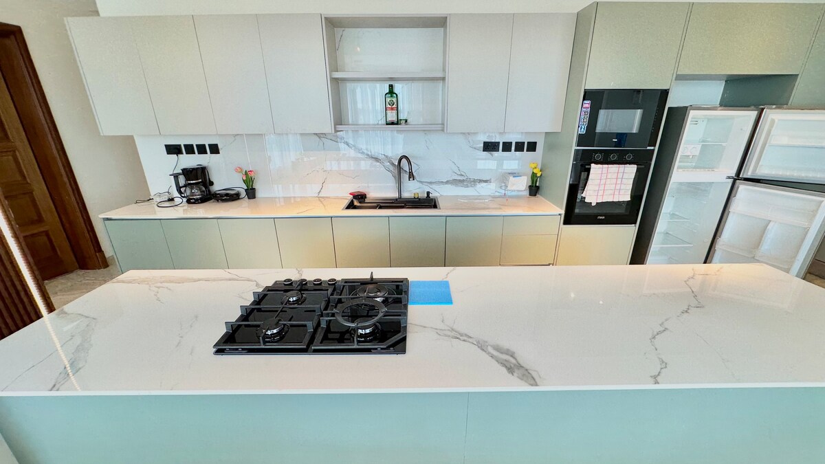 Nauras Apartment, Modern Coastal Stay 2BR — photo 18