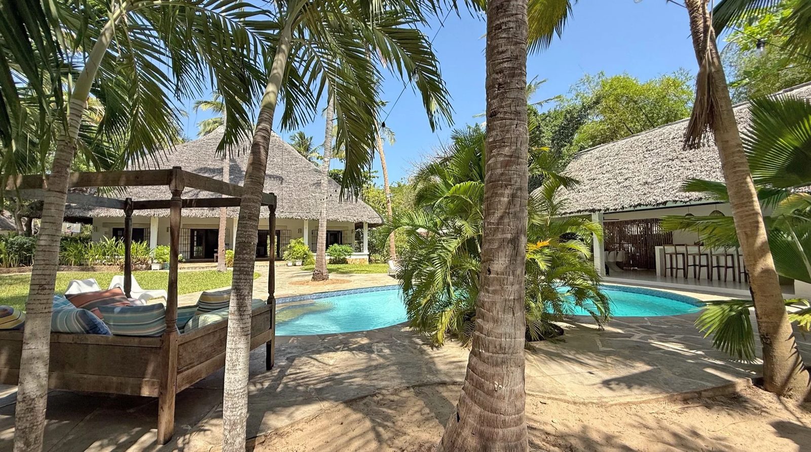 Coconut Grove, 4BR Mida Forest — photo 4