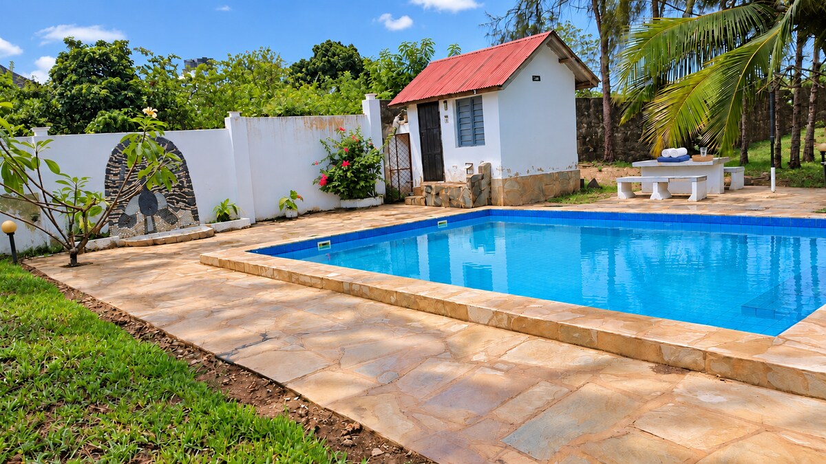 Villa Samawati, 4BR — Diani Beach