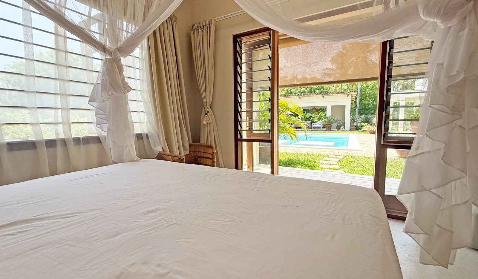 Upepo House, 4BR Mida Forest — photo 30
