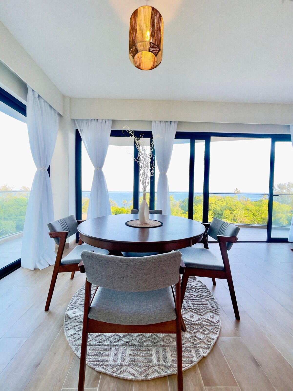 Nyali 2 Bedroom Beach Apartment — photo 14