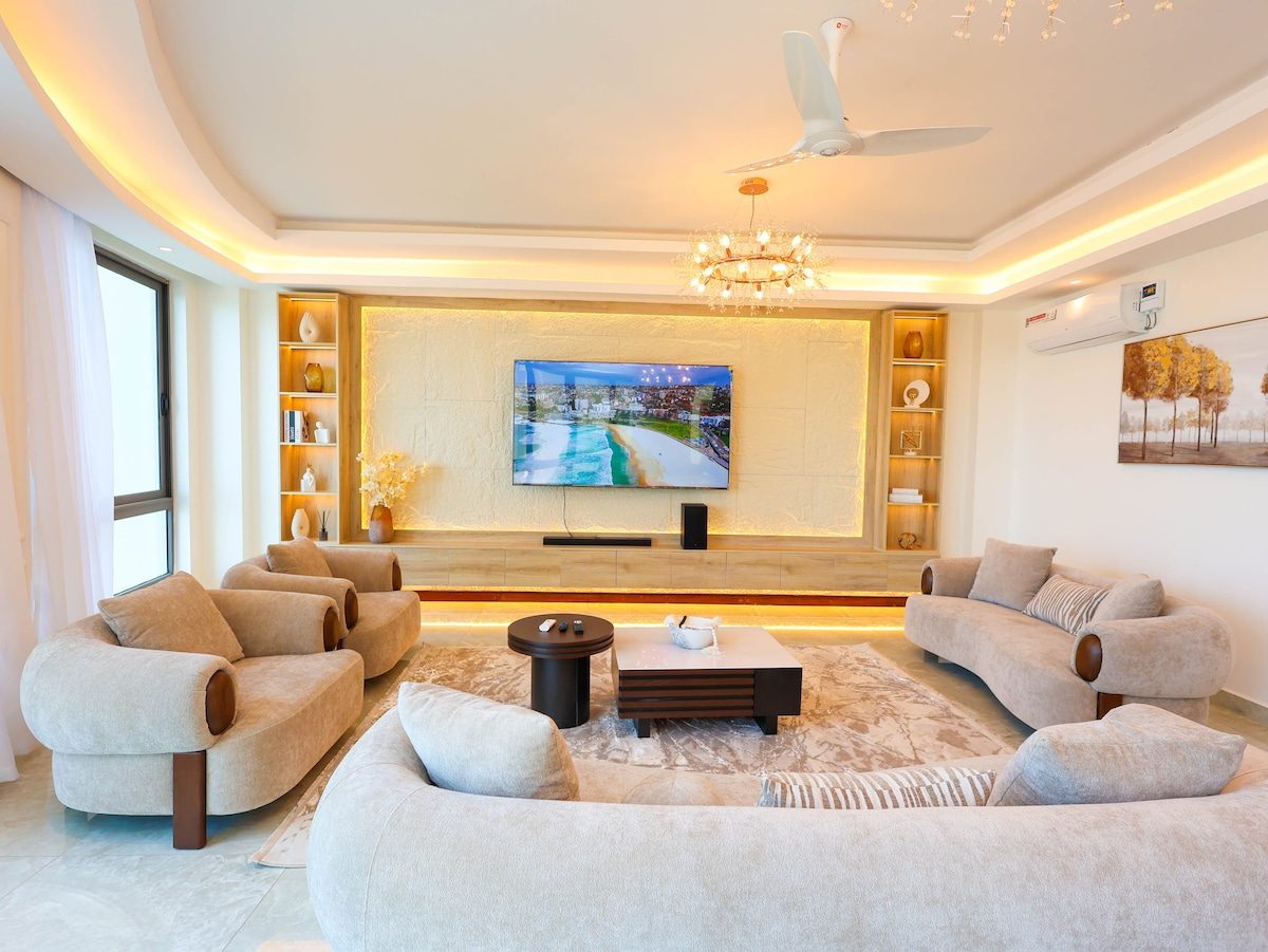Luxury 3BR Beachfront Escape — photo 13