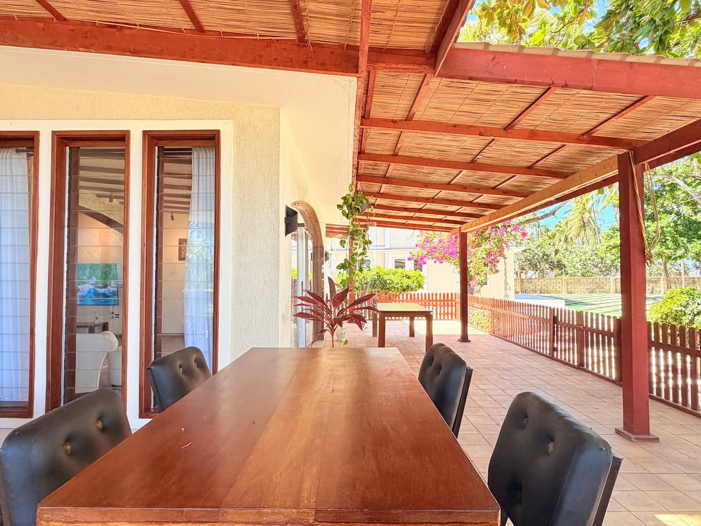 Nyali Beachfront Bungalow — photo 33