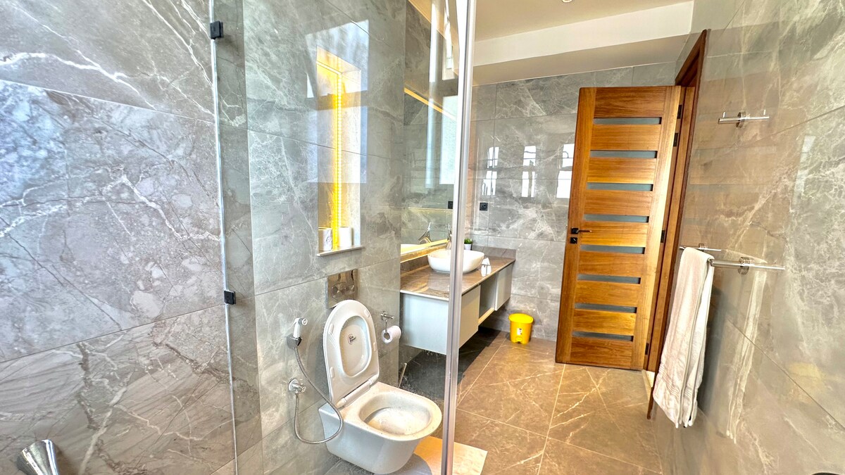 Nauras Apartment, Modern Coastal Stay 2BR — photo 19