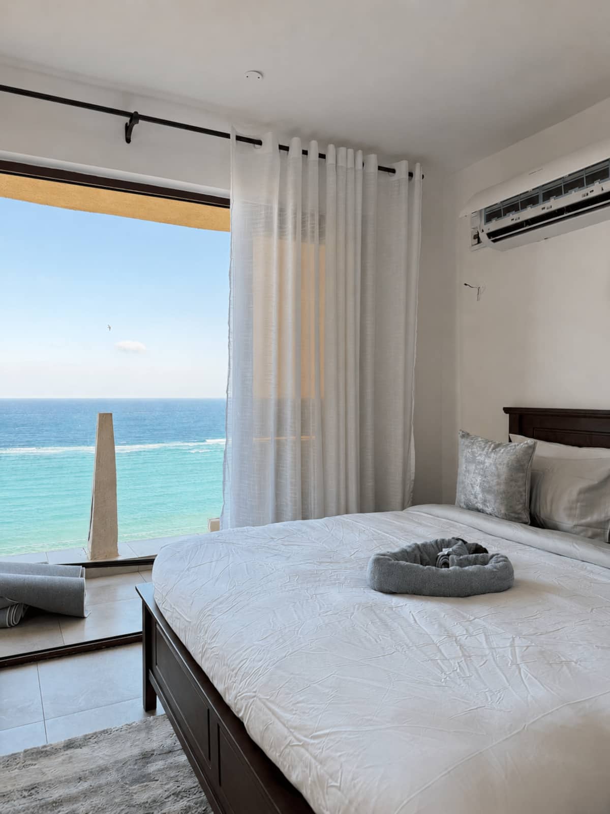 Executive Suite 4BR Penthouse, Sandy Shore — photo 42