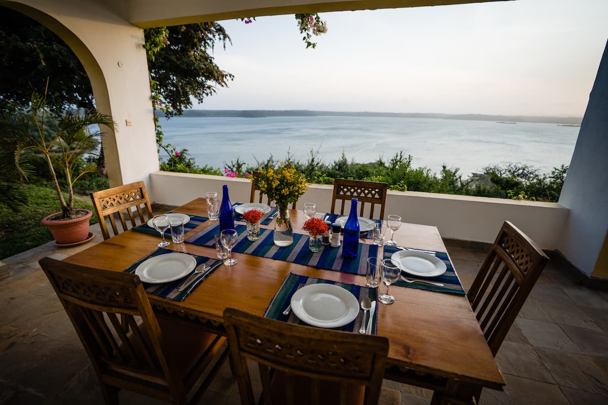 Fumbeni House, 4BR — photo 18