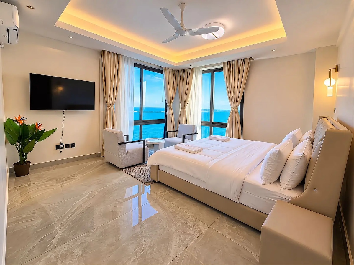 Nauras Towers Beachfront, 4BR — photo 4