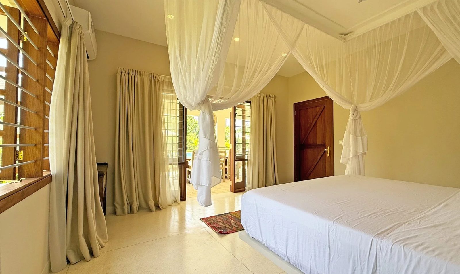 Upepo House, 4BR Mida Forest — photo 23