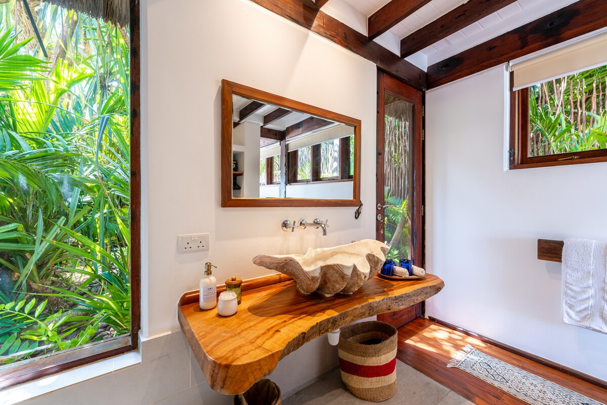 Azhari Beach Villa — photo 30