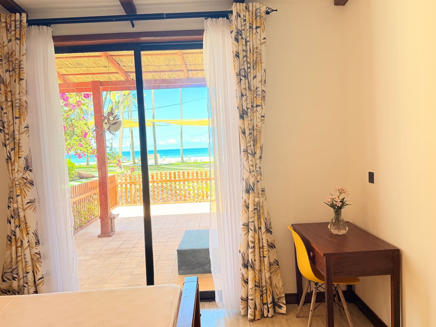 Nyali Beachfront Bungalow — photo 22