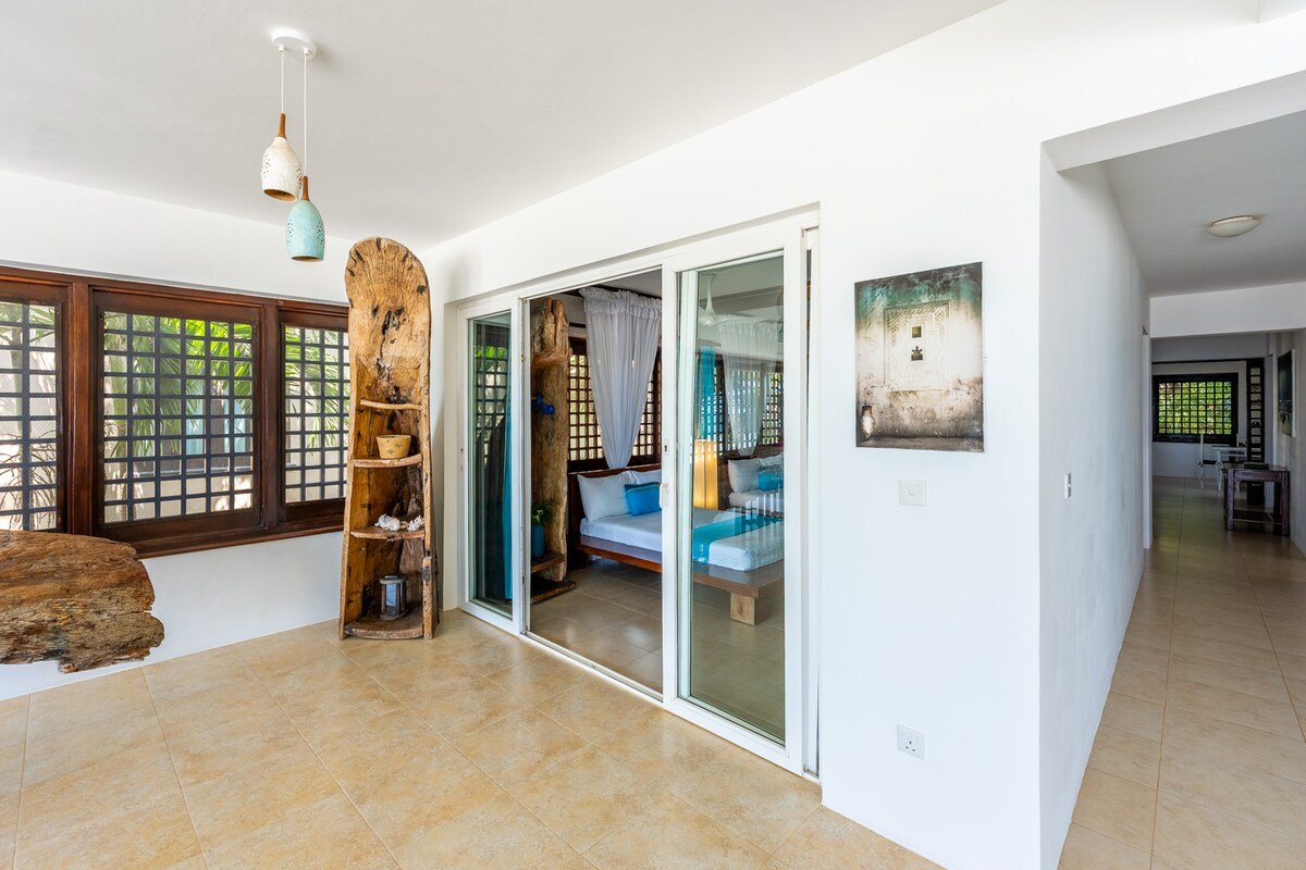 Tequila Sunrise Beach Cabana — photo 41