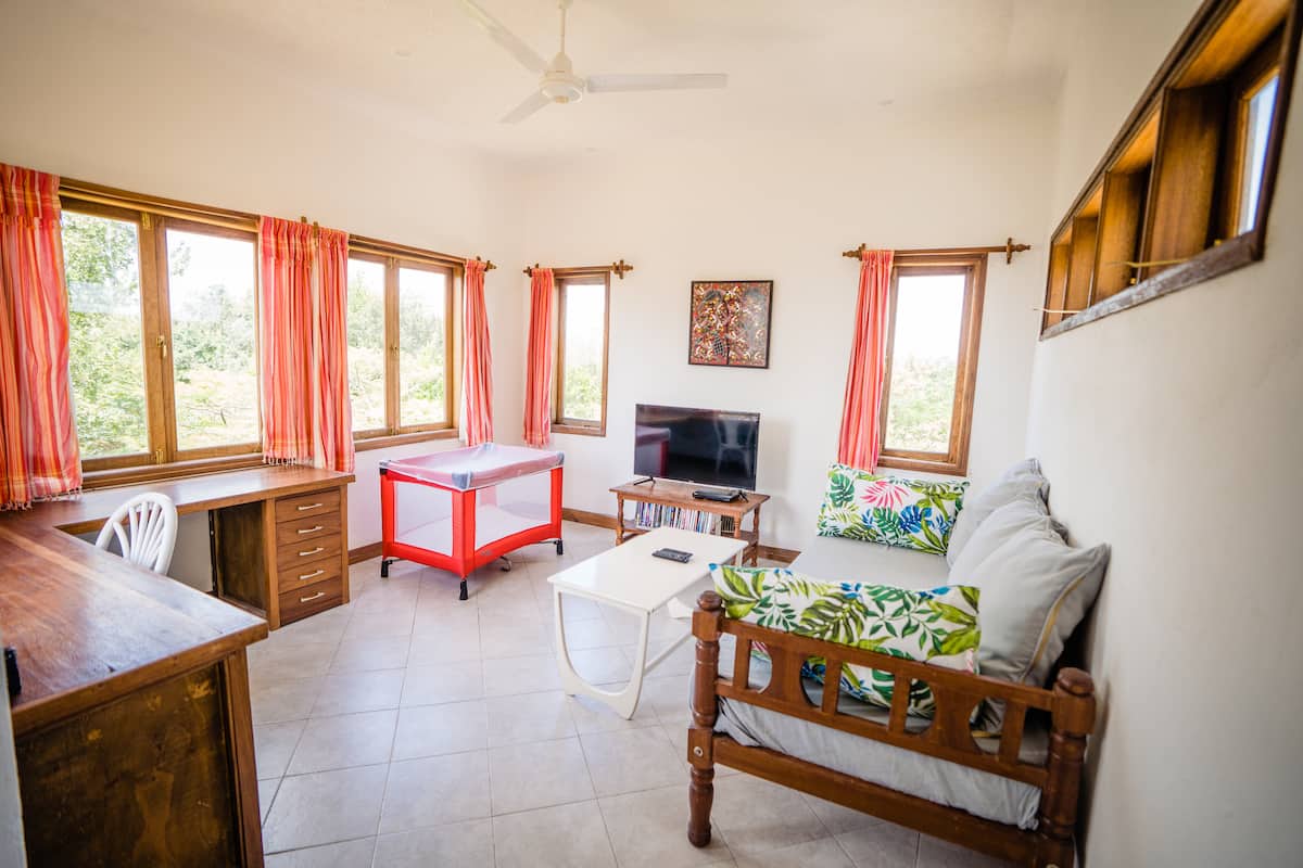 Fumbeni House, 4BR — photo 45