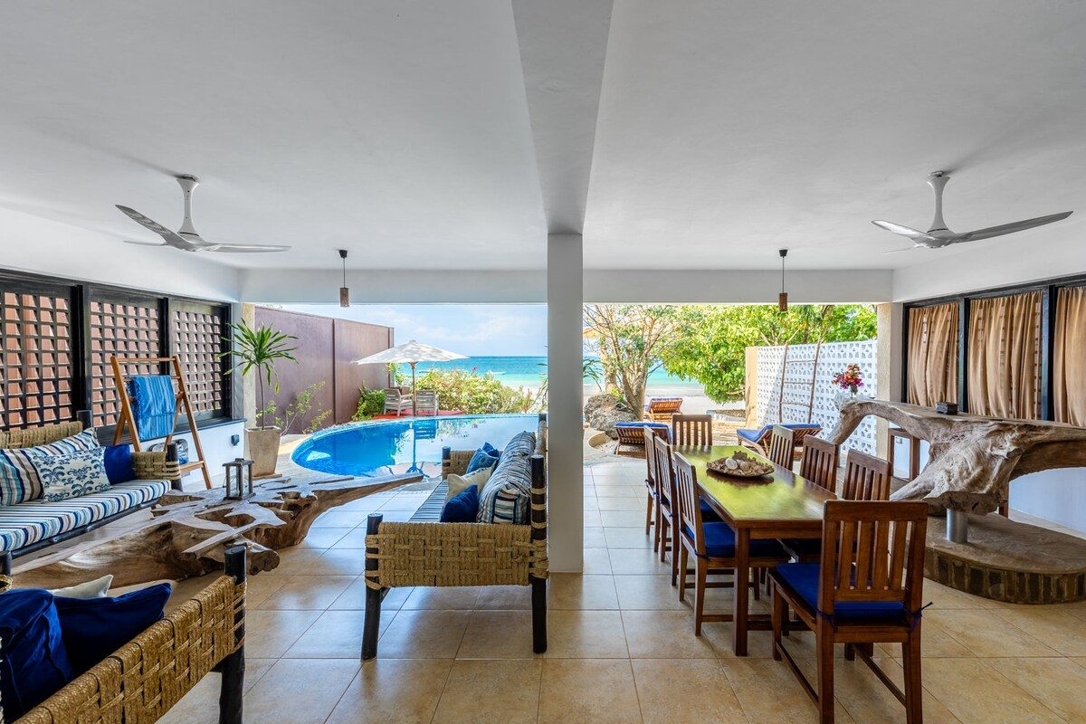Tequila Sunrise Pool Cabana — photo 19