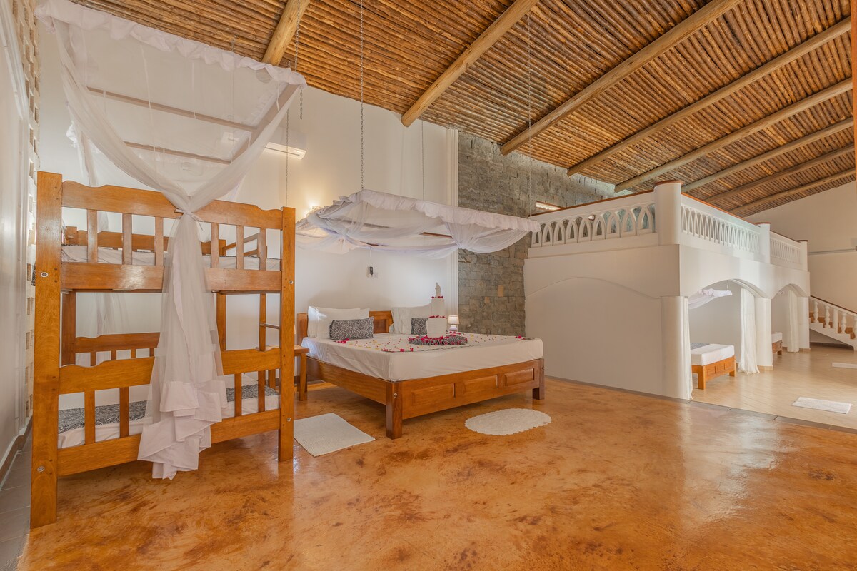 Diani Hilltop Villa, 5BR — photo 57