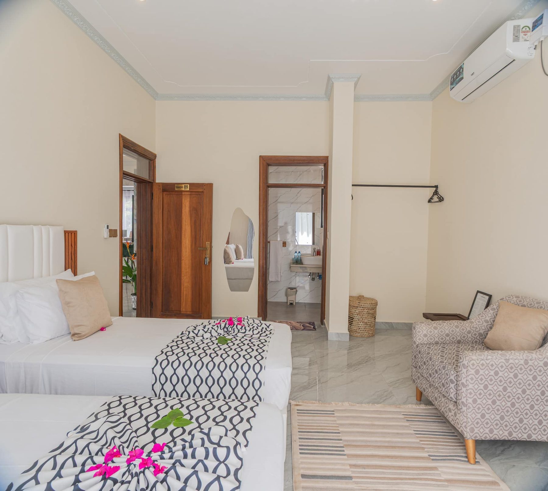 Ocean Villa Luxury 9BR Beachfront — photo 55