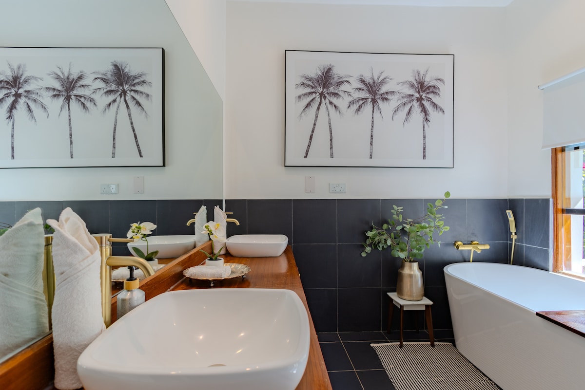 Sky Villa Luxury Pool Retreat, 8BR — photo 33