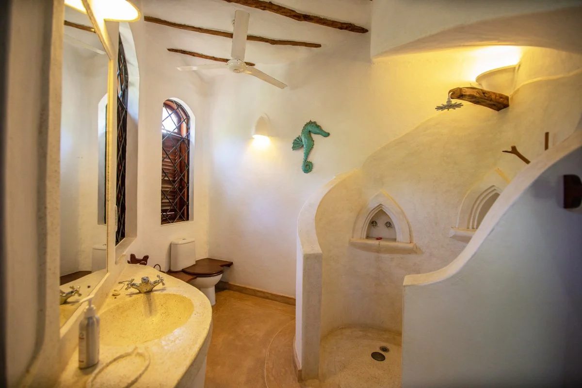 Ayana House, 4BR Mida Forest — photo 28