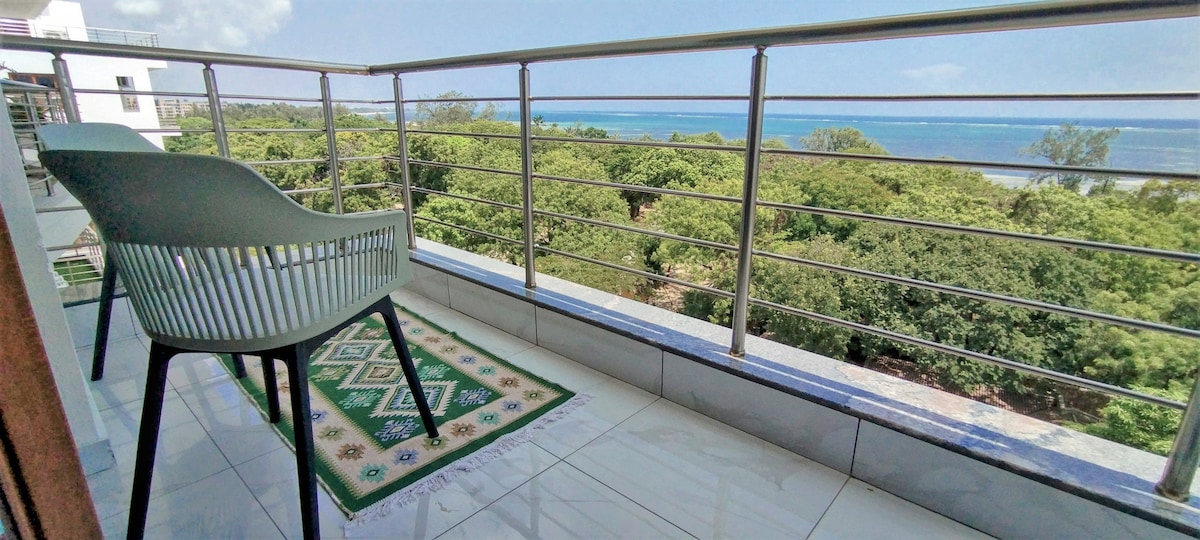 The NEST @ Aqua, Oceanfront 2BR — photo 10