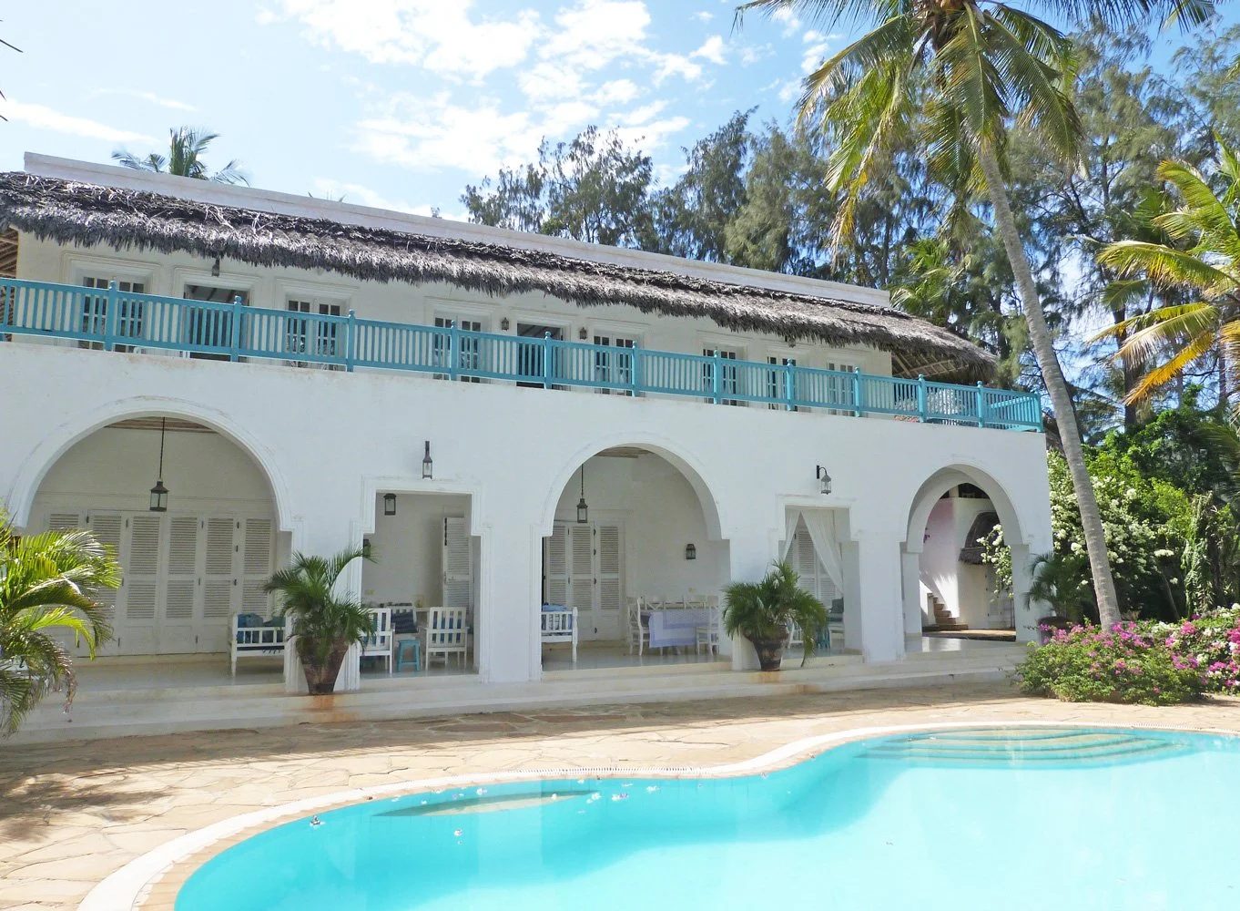 Blue Bay Beach House, 5BR Beachfront — photo 6