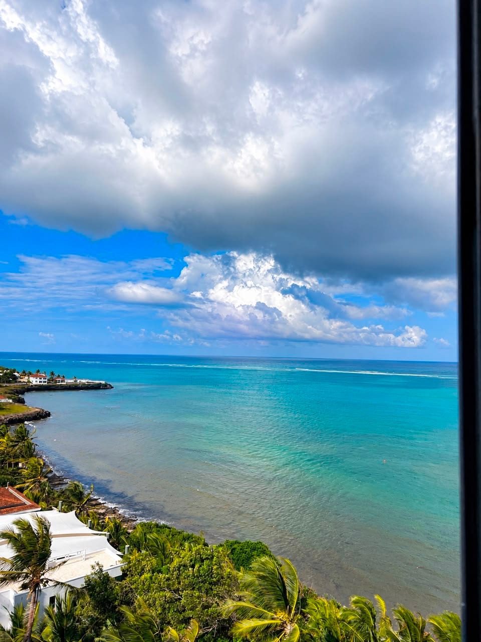 Luxury 3BR Beachfront Escape — photo 62
