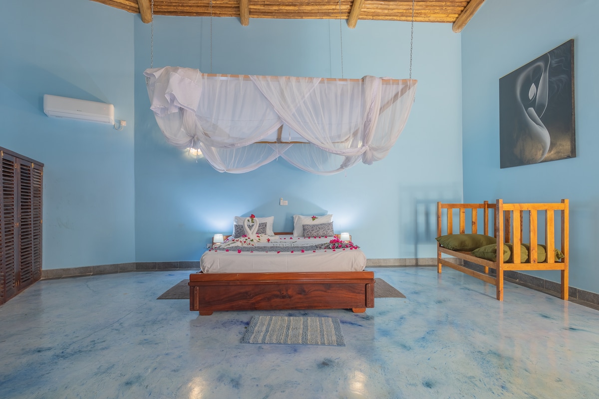Diani Hilltop Villa, 5BR — photo 42