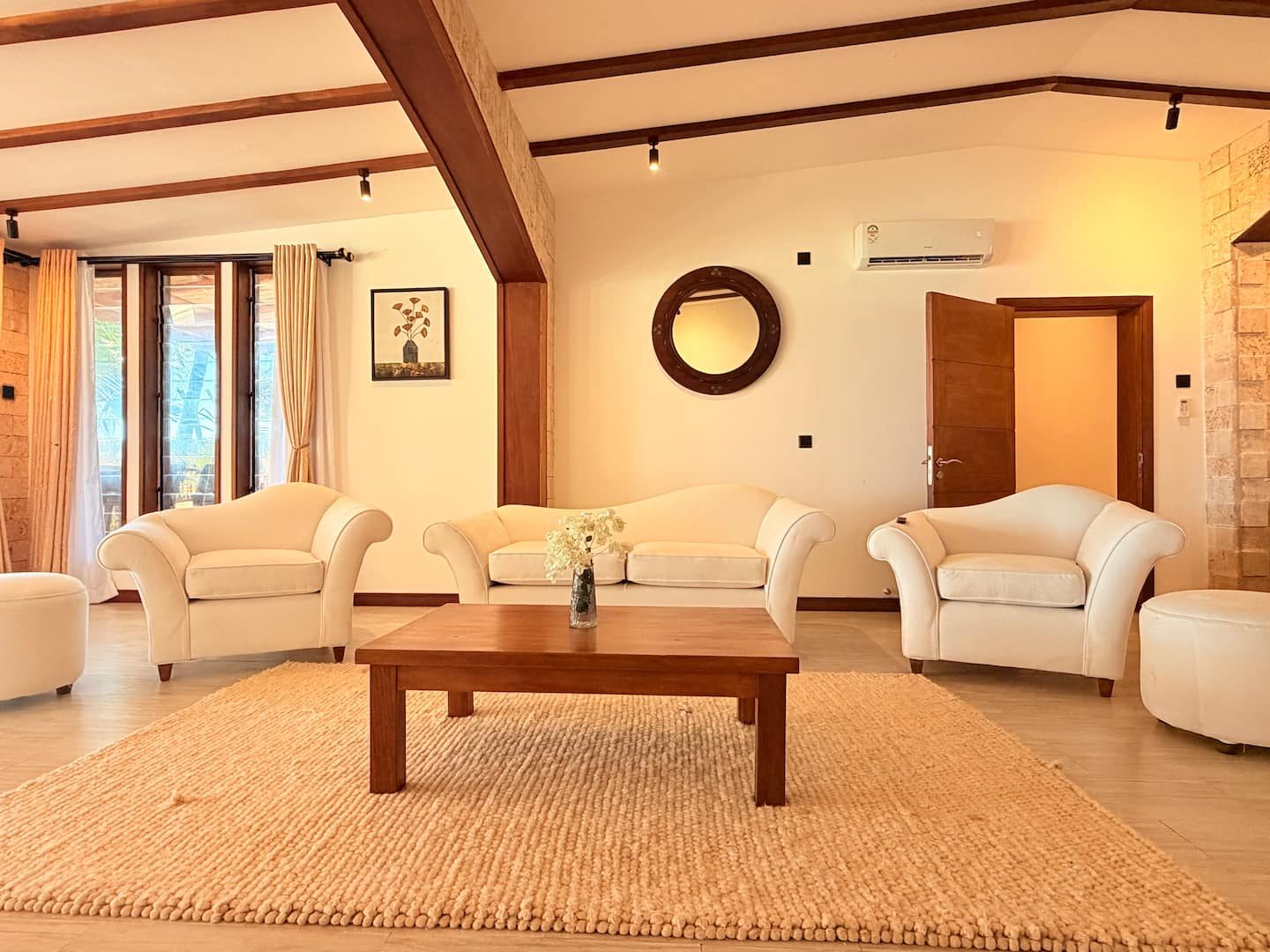 Nyali Beachfront Bungalow — photo 11