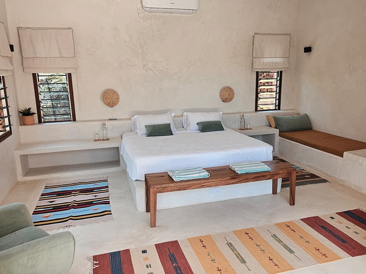 Boma-Ya-Kaa Galu Beach Villa — photo 13