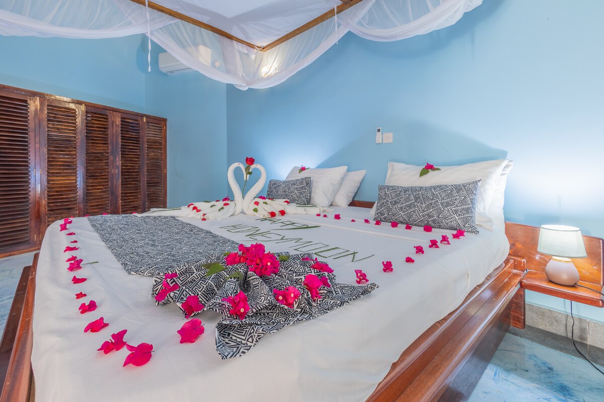 Diani Hilltop Villa, 5BR — photo 34